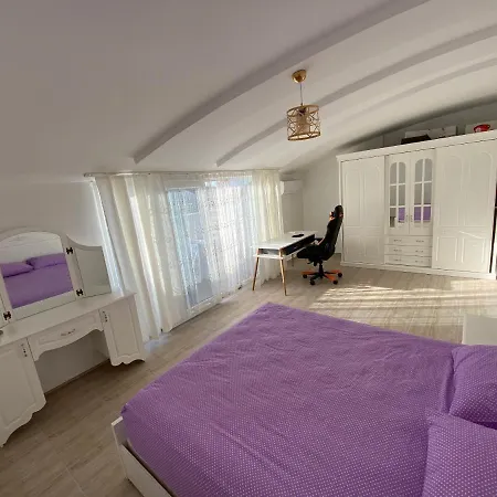 Calypso Luxury Homes Apartment *